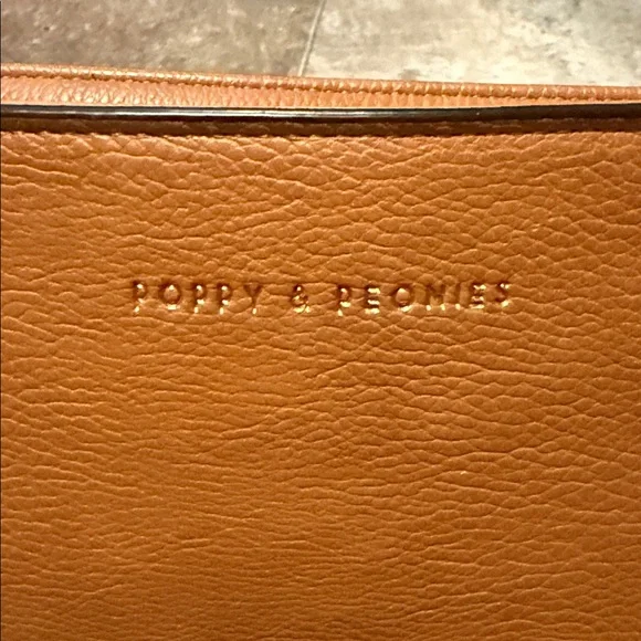 Poppy & Peonies Faux Leather Tote - Picture 2 of 8